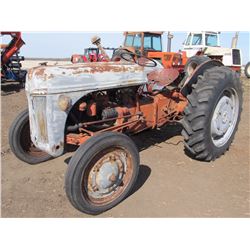 FORDSON 8N GAS TRACTOR