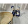 Image 2 : CZECHOSLOVAKIA DUTCH DELFTS BOWL FIGURE LOT