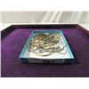 Image 1 : BOX LOT LADIES VINTAGE JEWELRY NECKLACE PIN MORE!