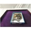 Image 1 : BOX LOT LADIES VINTAGE JEWELRY NECKLACE PIN MORE!