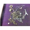 Image 2 : BOX LOT LADIES VINTAGE JEWELRY NECKLACE PIN MORE!