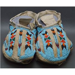 PLAINS BEADED MOCCASINS