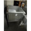 Image 1 : S/S Ice Bin