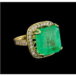 GIA Cert 23.20ct Emerald and Diamond Ring - 14KT Yellow Gold