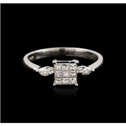 18KT White Gold 0.39ctw Diamond Ring