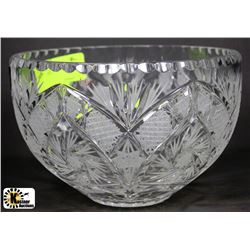 LARGE CRYSTAL BOWL