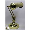Image 1 : BRASS BANKERS LAMP