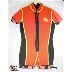 ADULT WET SUITS SIZES MED & XL