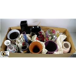 BOX OF DECORATIVE VASES INCLUDING METEXA