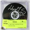 Image 1 : WAYNE GRETZKY SIGNED PUCK COMES WITH COA