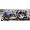 Image 1 : FLAT OF BLUE AND WHITE 9PCS PORCELIAN SET