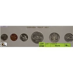 U)1972 CANADA YEAR SET IN HOLDER
