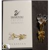 Image 1 : SWAROVSKI CLASSICS 3-FLOWER BROOCH