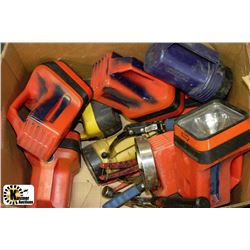 BOX OF FLASHLIGHTS