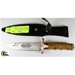SMALL HUNTING KNIFE WITH COMPASS & HANDLE STORAGE