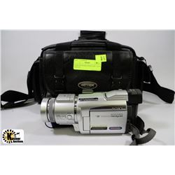 SONY NETWORK HANDYCAM - 120 X DIGITAL