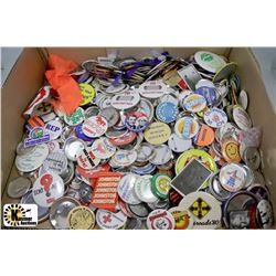 FLAT OF ASSORTED COLLECTIBLE BUTTONS