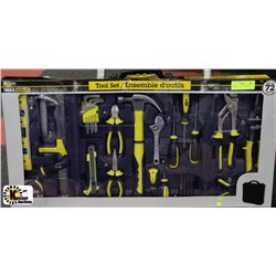 72 PIECE TOOL SET IN CARRYING CASE