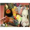 Image 1 : FLAT FULL OF CHICKEN DECOR INCLUDING TALKING ONE