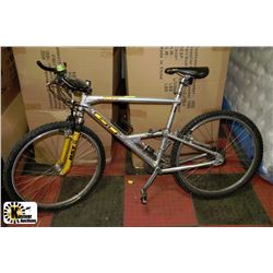 USED MENS 21 SPEED MOUNTAIN BIKE