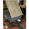 Image 1 : SMALL UTILITY TRAILER WITH COVER TOP 40"X49"X16"H
