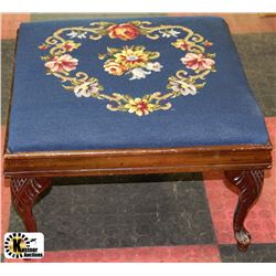 VINTAGE WOOD CARVED FLORAL NEEDLEPOINT STOOL