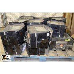 PALLET OF 17 DECORATIVE OUTDOOR WALL PACKS