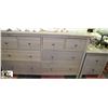 Image 1 : ESTATE 8-DRAWER DRESSER WITH ROLLER