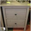 Image 2 : ESTATE 8-DRAWER DRESSER WITH ROLLER