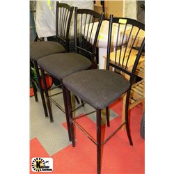 SET OF 3 BLACK METAL BAR STOOLS