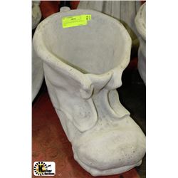 CONCRETE OLD BOOT PLANTER 16" LONG