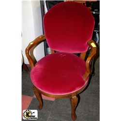 ESTATE WOOD ARMCHAIR ON CHOICE