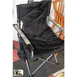 LARGE FOLDING CAMPING CHAIR (MAX 300LB)