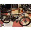 Image 1 : VELO GREY MOLE BMX BIKE