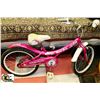 Image 1 : GIRLS SUPERCYCLE CREAM SODA BIKE