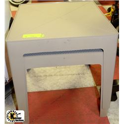 2 PLASTIC OUTDOOR SMALL TABLES BEIGE