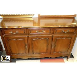 LINEN DRESSER