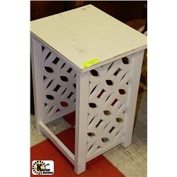 INDOOR/OUTDOOR WOOD DESIGNED TABLE/PLANT STAND