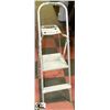 Image 1 : ALUMINUM 2-STEP EXTENSION LADDER