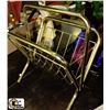 Image 1 : LARGE BRASS MAGAZINE RACK
