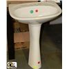 Image 1 : PEDESTAL SINK 24"X34"