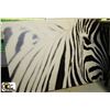 Image 1 : CANVAS ZEBRA PICTURE - SIZE: 46.5"L X 30.5"H