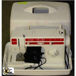 SINGER SEWING MACHINE WITH PEDDLE