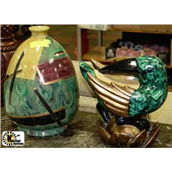 PORCELAIN VASE + BATHING GREEN BIRD SET