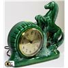 Image 2 : GREEN PORCELAIN HORSE CLOCK LAMP