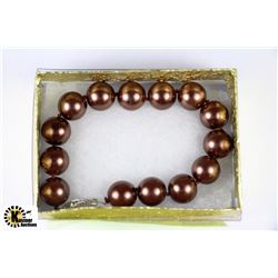 12-BROWN SEASHELL PEARL BRACELET 12MM