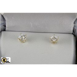 14KT GOLD CUBIC ZIRCONIA STAR SHAPED EARRINGS