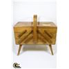 Image 1 : VINTAGE WOOD SEWING BOX