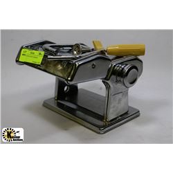 PASTA QUEEN PASTA MAKER