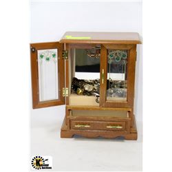 JEWELLERY BOX WITH CONTENTS